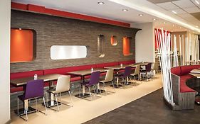 Отель Ibis Astana